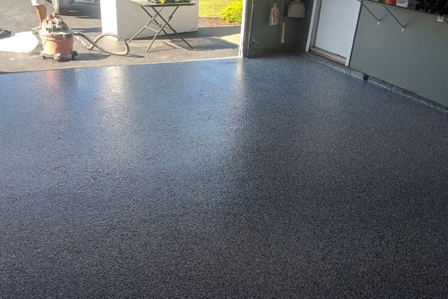 Floor coated in comet flakes